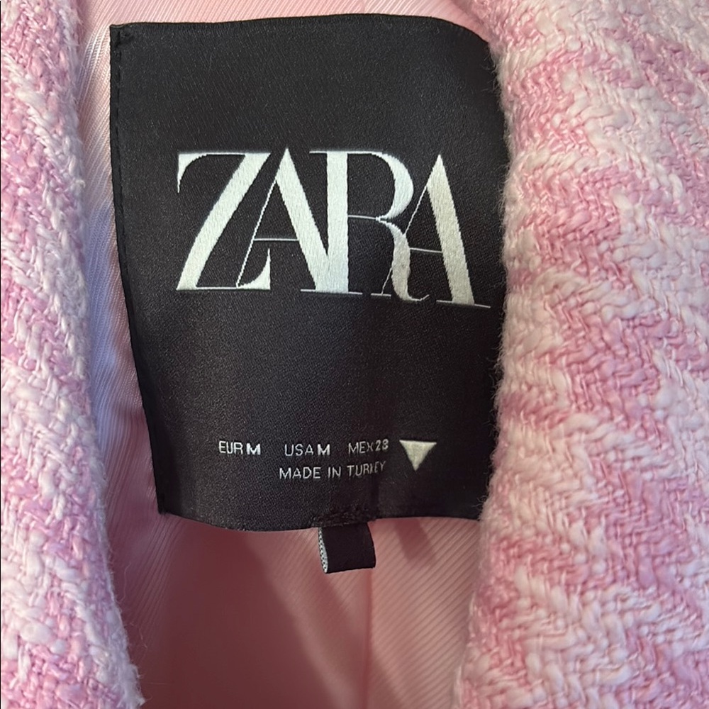 SOLD Zara Barbie Pink Houndstooth Cropped Blazer and Skort Set - Picture 2 of 16